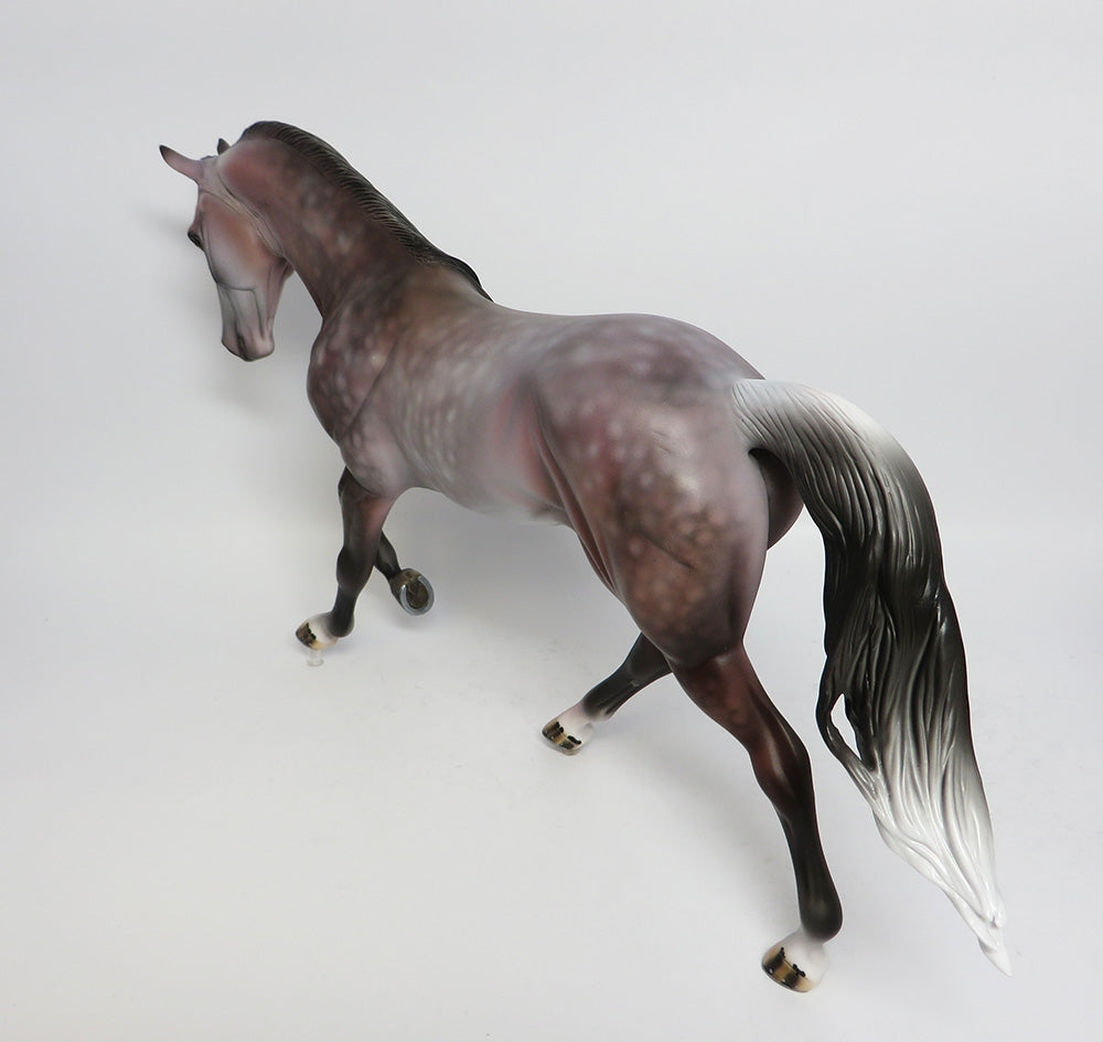 MINTY HEART-OOAK CUSTOM MAULBARY GREY TENNESSEE WALKER HORSE WHS 2017