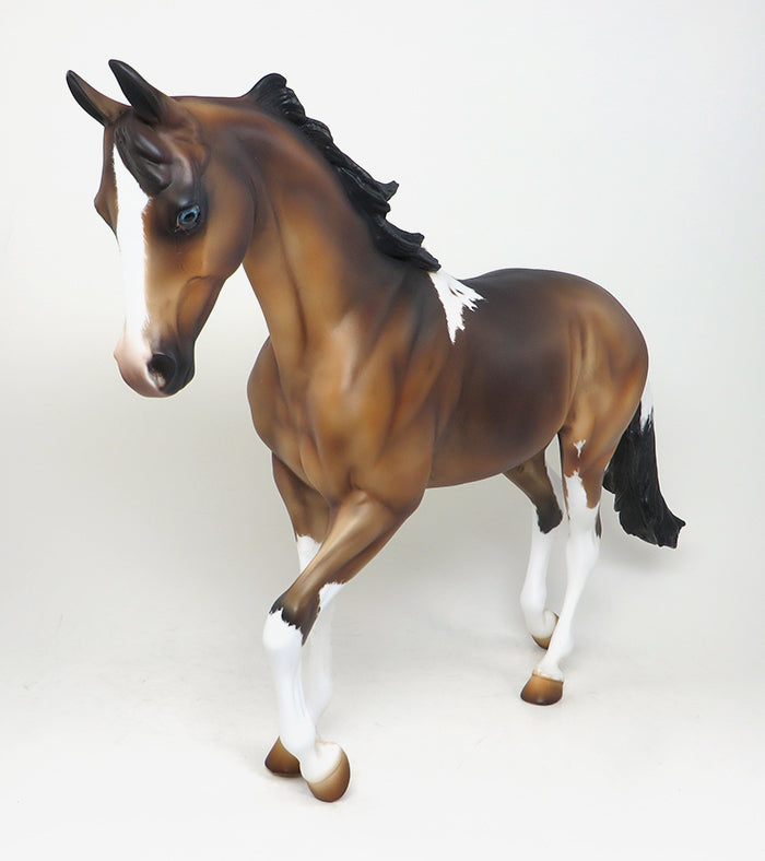 RAISING THE BANNER - OOAK ETCHED OLIVE BUCKSKIN PAINT THOROUGHBRED MODEL HORSE - 2/11