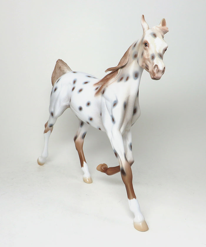 PUDDLE OF MUD - LIGHT CHESTNUT APPALOOSA YEARLING MODEL HORSE - 1/18