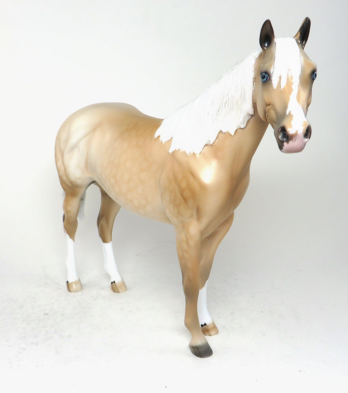 CUSTOM MODEL HORSE