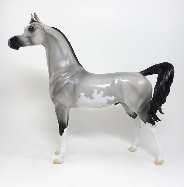 Custom Arabian Model Horse