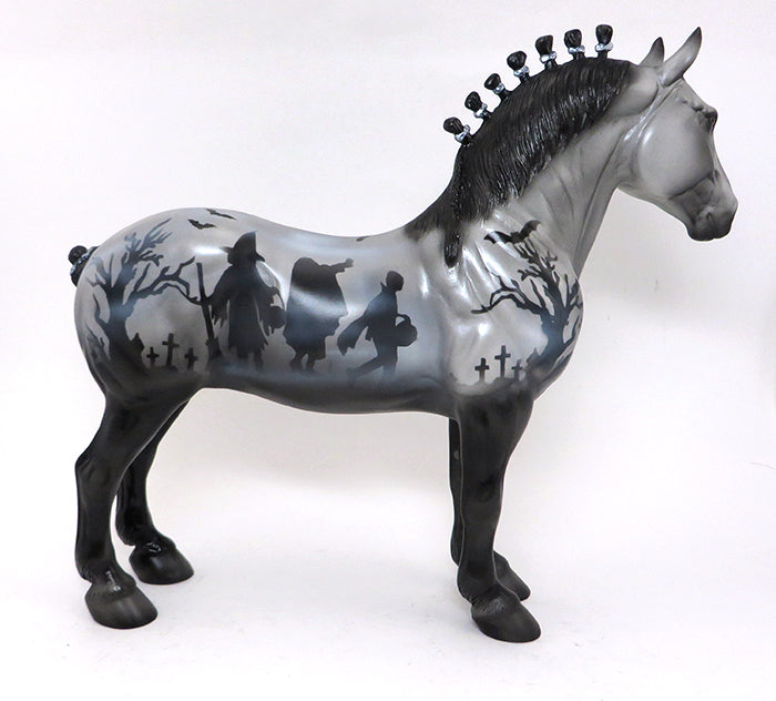 VAMPIRE SLAYER - OOAK HALLOWEEN DRAFTER MODEL HORSE - 10/2