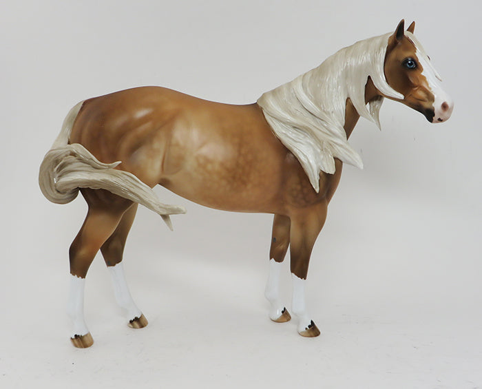 FLOSSIE - OOAK SOOTY PALOMINO ISH MODEL HORSE MARE - 10/2