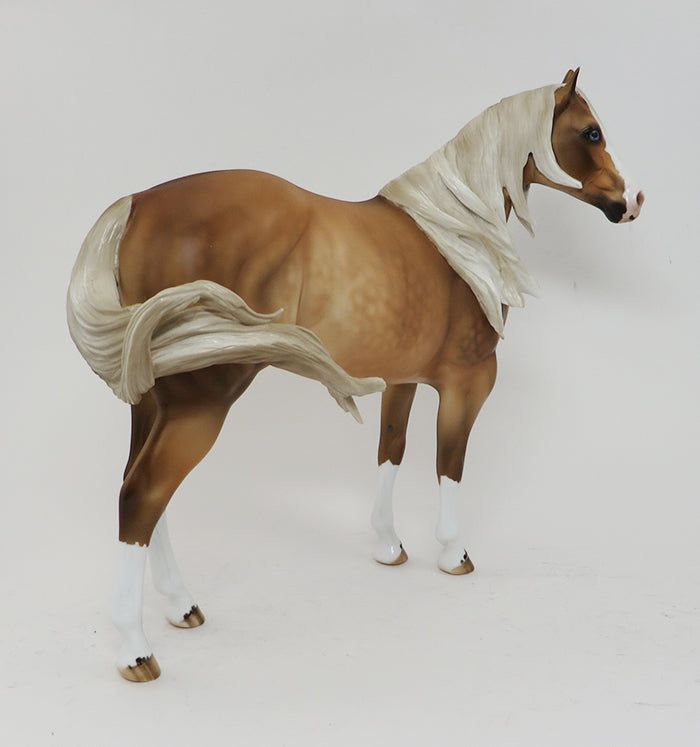 FLOSSIE - OOAK SOOTY PALOMINO ISH MODEL HORSE MARE - 10/2