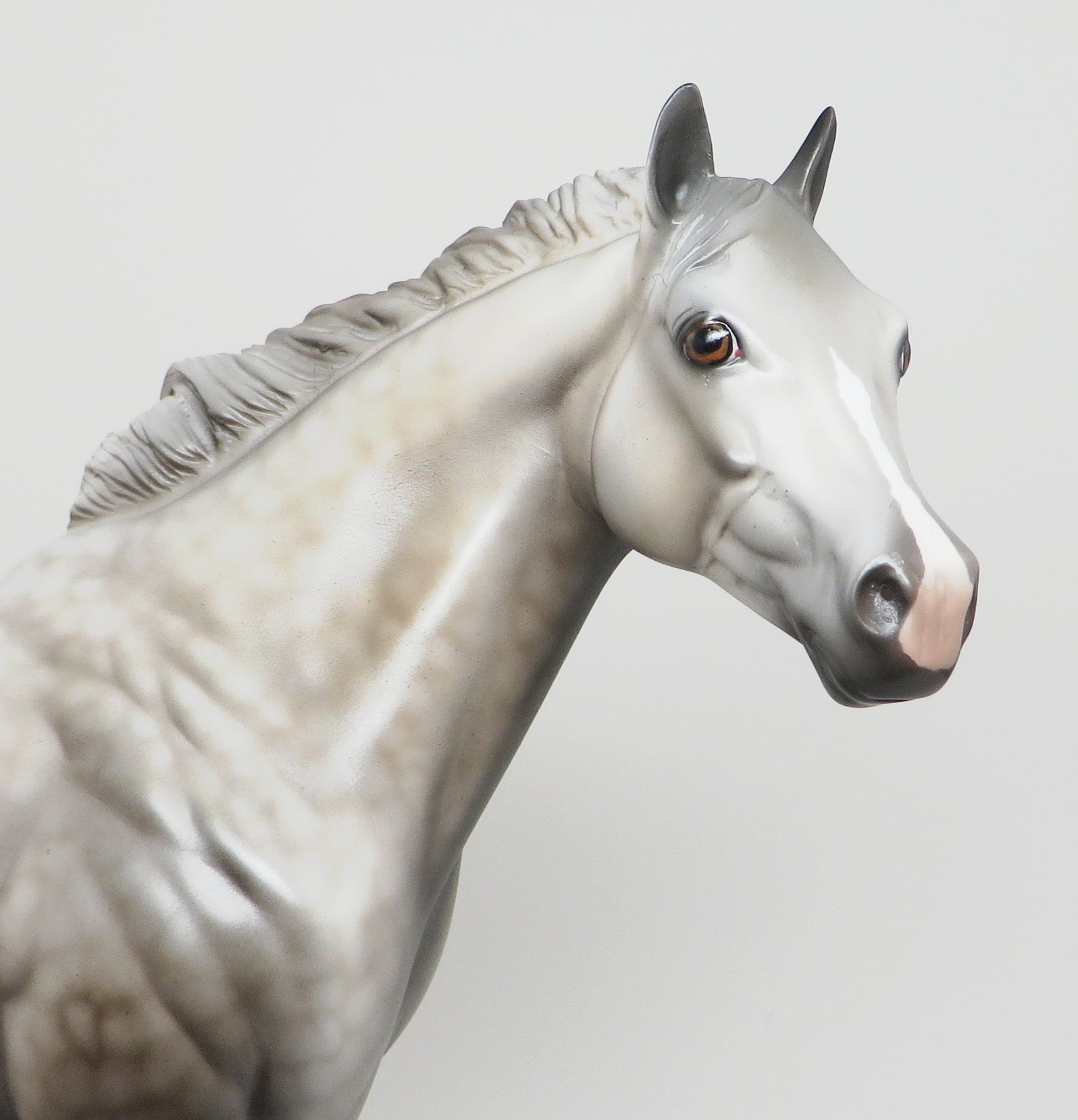 PEARL JAM - OOAK DAPPLE GREY ISH MODEL HORSE - 1/22