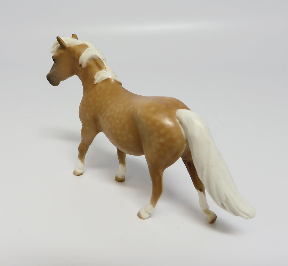 CLEMENTINE-OOAK DAPPLE PALOMINO CHIP MODEL HORSE BY SHERYL LEISURE 5/24/17