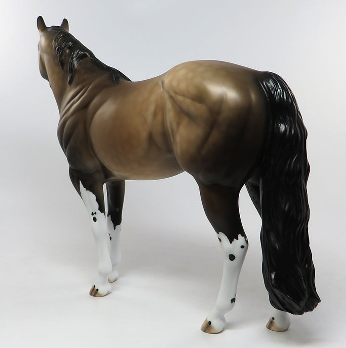 EYE CONTACT-OOAK BUCKSKIN PAINT ISH MODEL HORSE 7/15