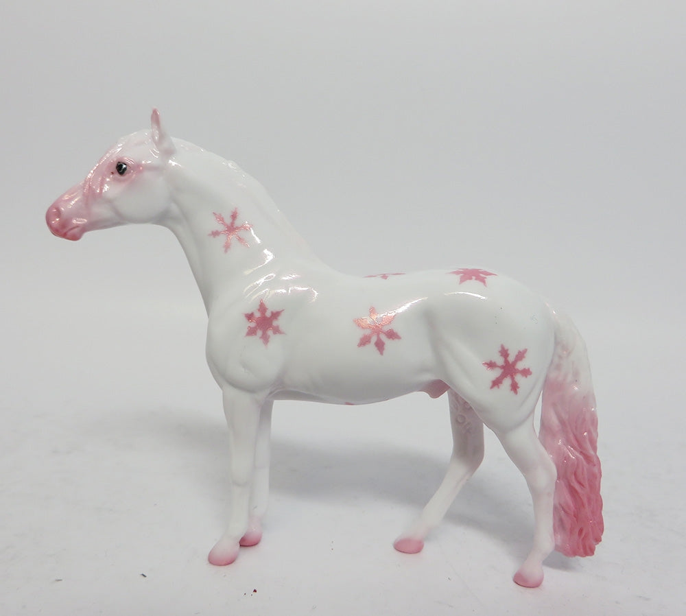 PINK GLITTER-PINK SNOWFLAKE DECORATOR ANDALUSIAN CHIP 12/08/17