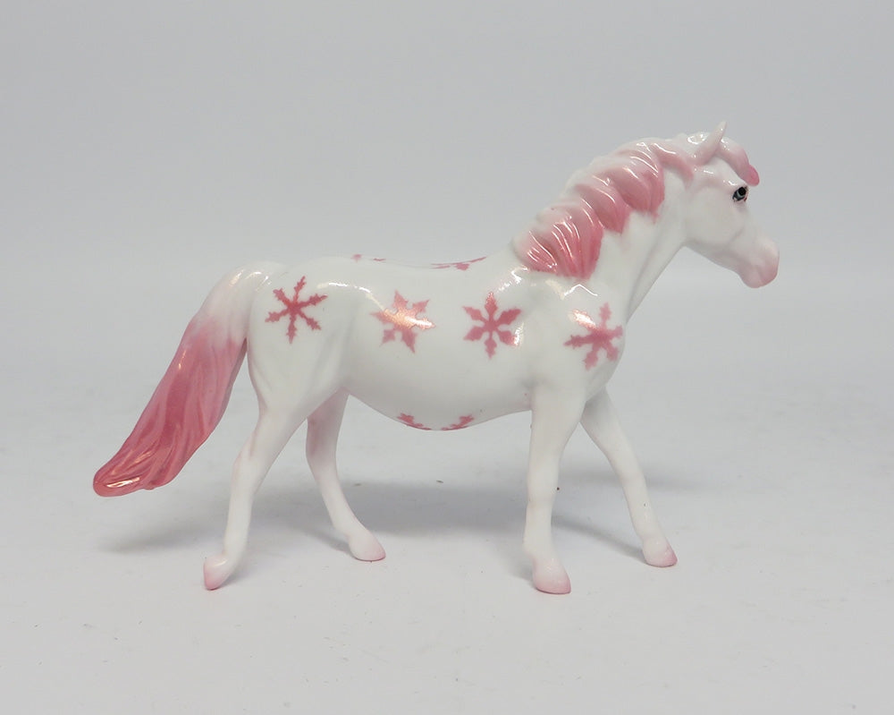 PINK GLITTER-PINK SNOWFLAKE DECORATOR PONY CHIP 12/08/17