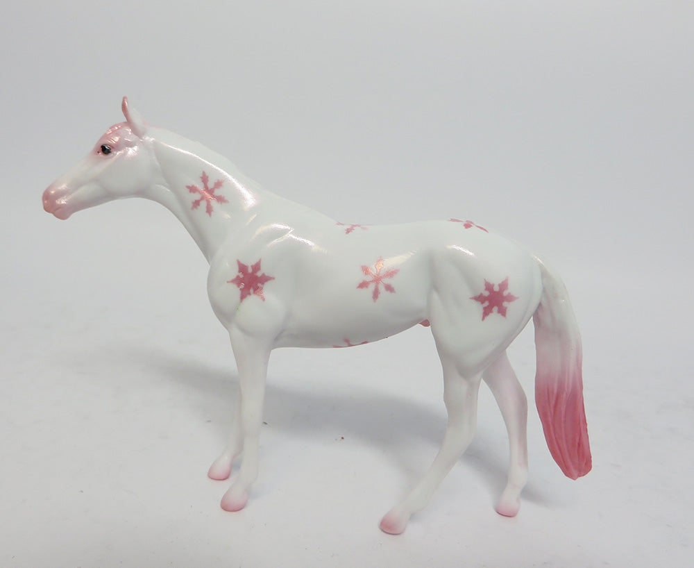 PINK GLITTER-PINK SNOWFLAKE DECORATOR THOROUGHBRED CHIP 12/08/17