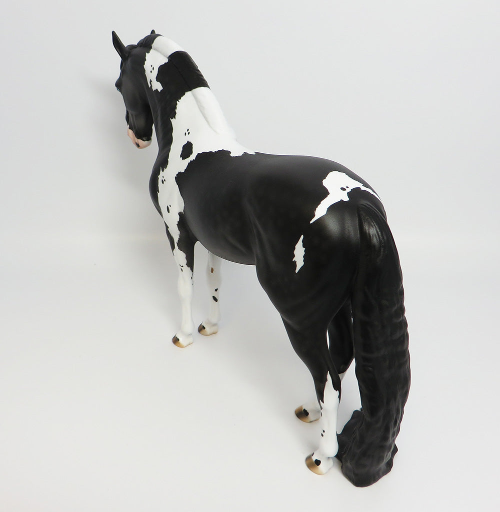 LOCKWOOD~OOAK DAPPLE BLACK PINTO ANDALUSIAN MODEL HORSE 5/26