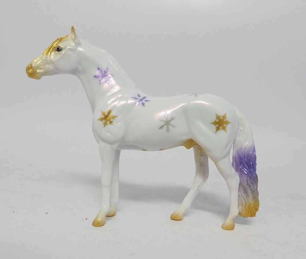 PHANTOM SNOWFLAKE-  PURPLE AND GOLD SNOWFLAKE DECORATOR ANDALUSIAN12/08/17