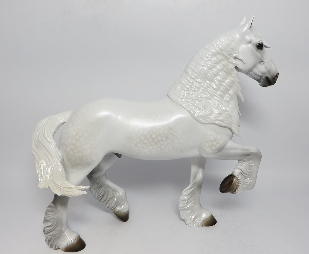 SNOW IS GLISSIN'NIN'-OOAK DAPPLE GREY TROTTING DRAFTER BY CARRIE KELLER 12/08/17