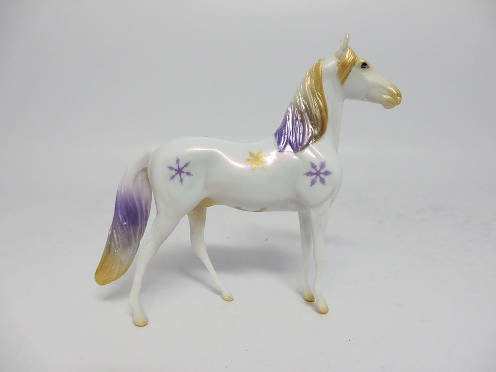 PHANTOM SNOWFLAKE-  PURPLE AND GOLD SNOWFLAKE DECORATOR MORGAN 12/08/17