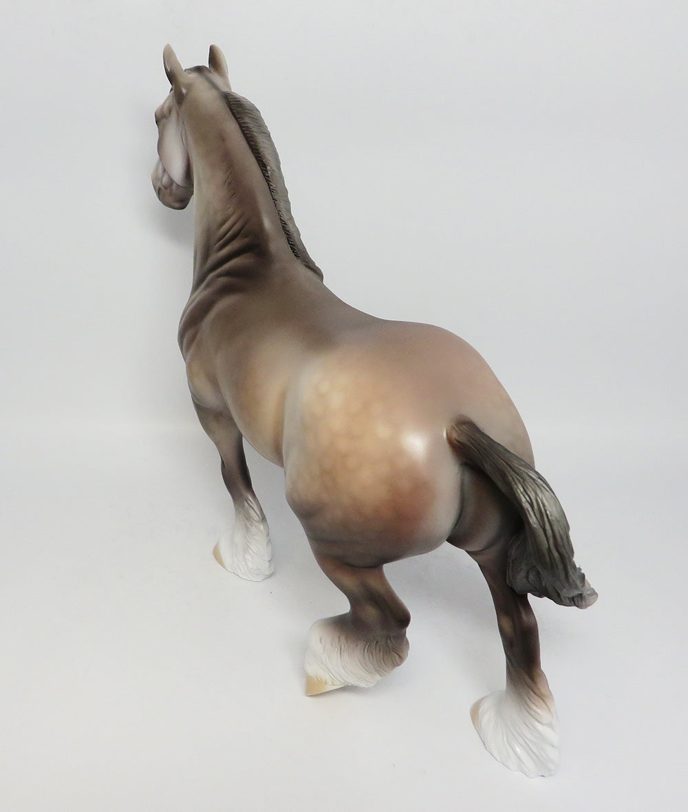 FROSTED ROSE~OOAK ROSE GREY TROTTING DRAFTER MODEL HORSE BY DAWN QUICK 12/12/17