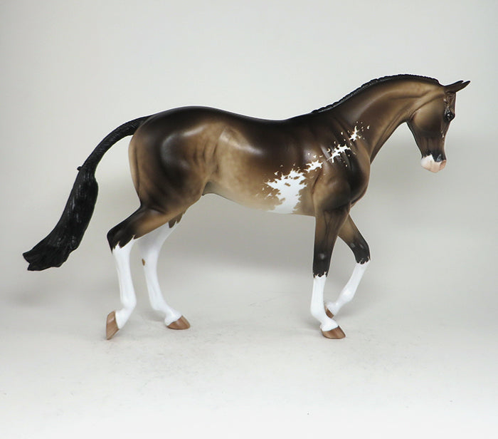 Thoroughbred Model Horse 