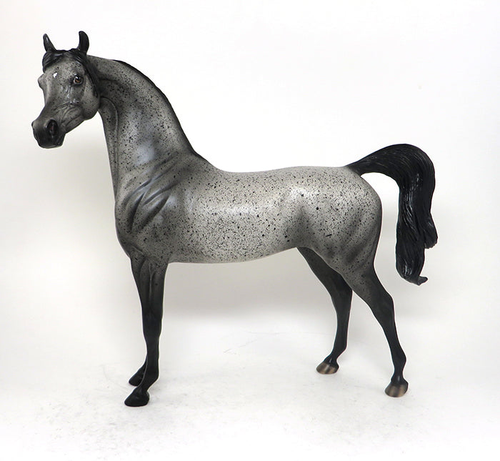 arabian star of wonder model horse