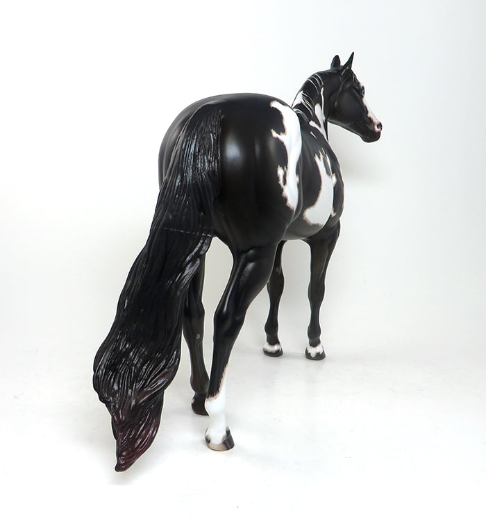 HORSE BY ELAINE STONE