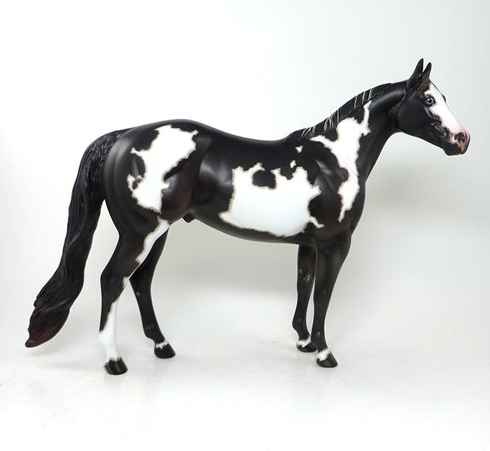 ISH MODEL HORSE