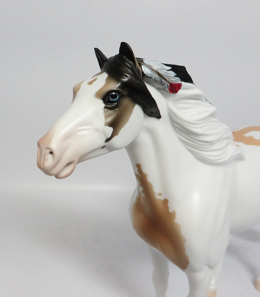 LITTLE BIRD-LE-6 CUSTOM MUSTANG PALOMINO PAINT WHS 2017