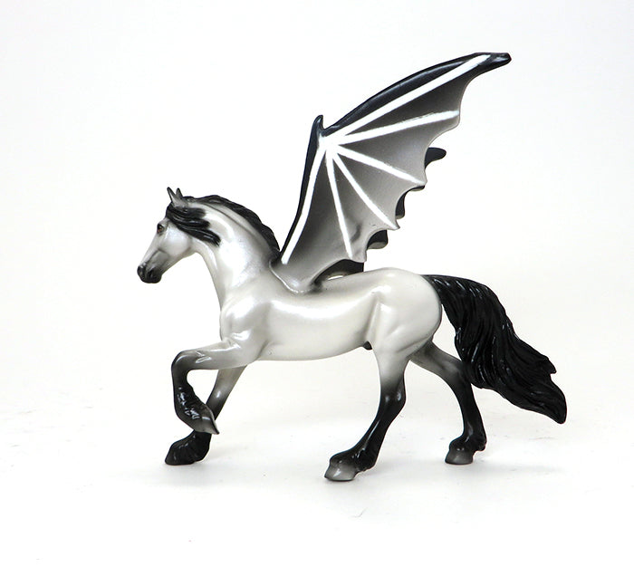 BARTOK-GREY W/ BLACK POINTS-FRIESIAN BAT CHIP-OOAK-10/9