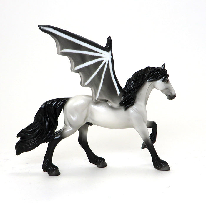 BARTOK-GREY W/ BLACK POINTS-FRIESIAN BAT CHIP-OOAK-10/9