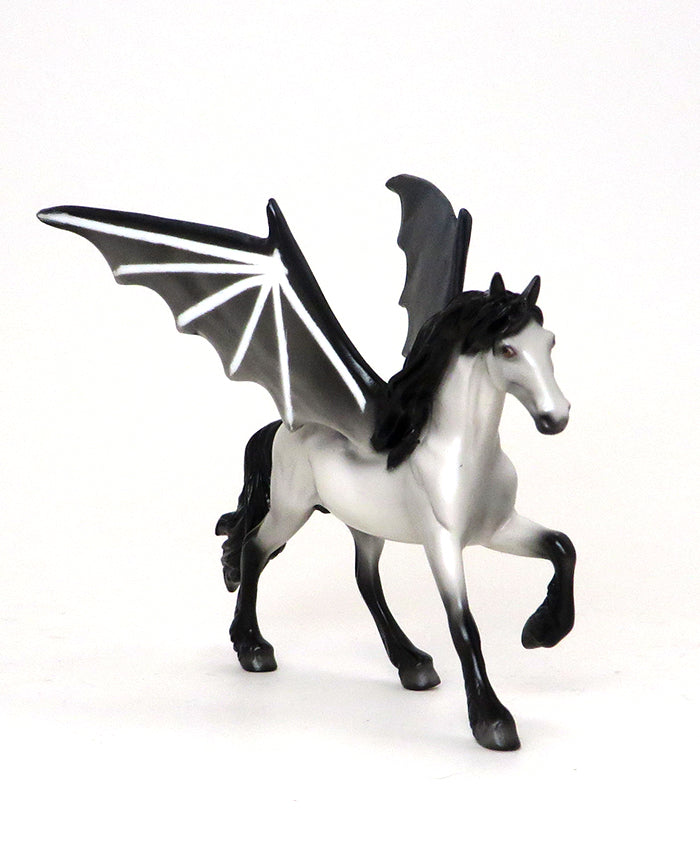 BARTOK-GREY W/ BLACK POINTS-FRIESIAN BAT CHIP-OOAK-10/9