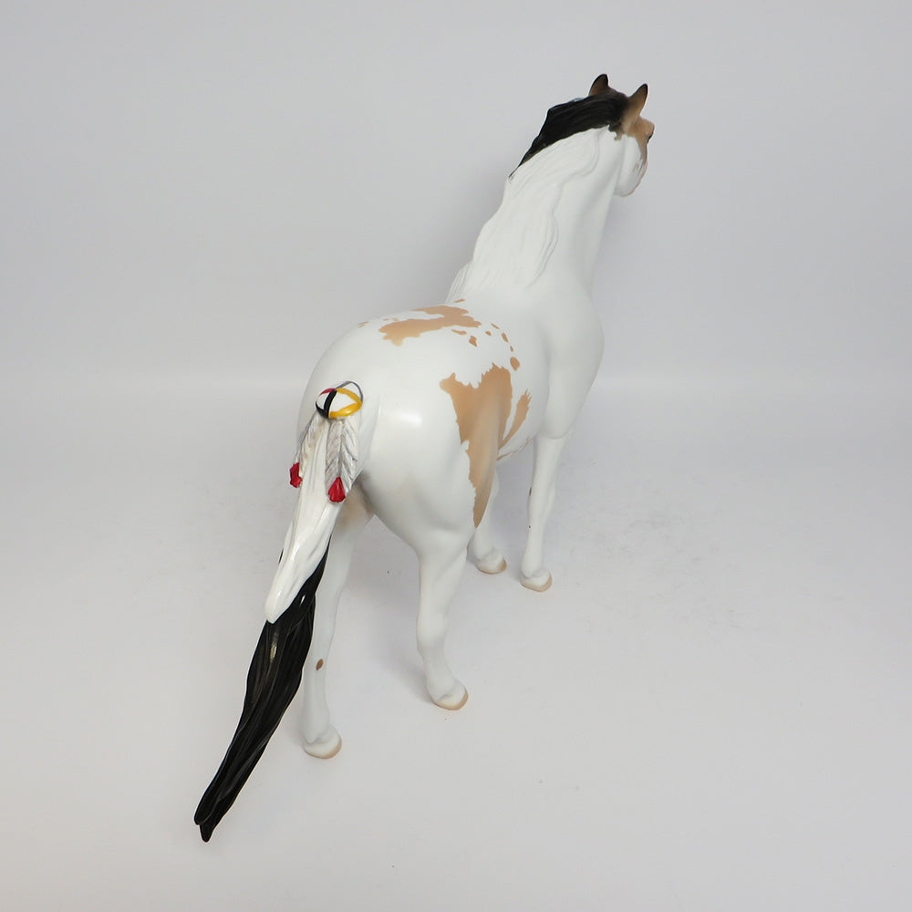 LITTLE BIRD-LE-6 CUSTOM MUSTANG PALOMINO PAINT WHS 2017