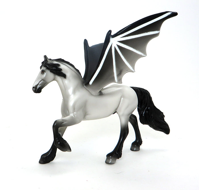 BARTOK-GREY W/ BLACK POINTS-FRIESIAN BAT CHIP-OOAK-10/9