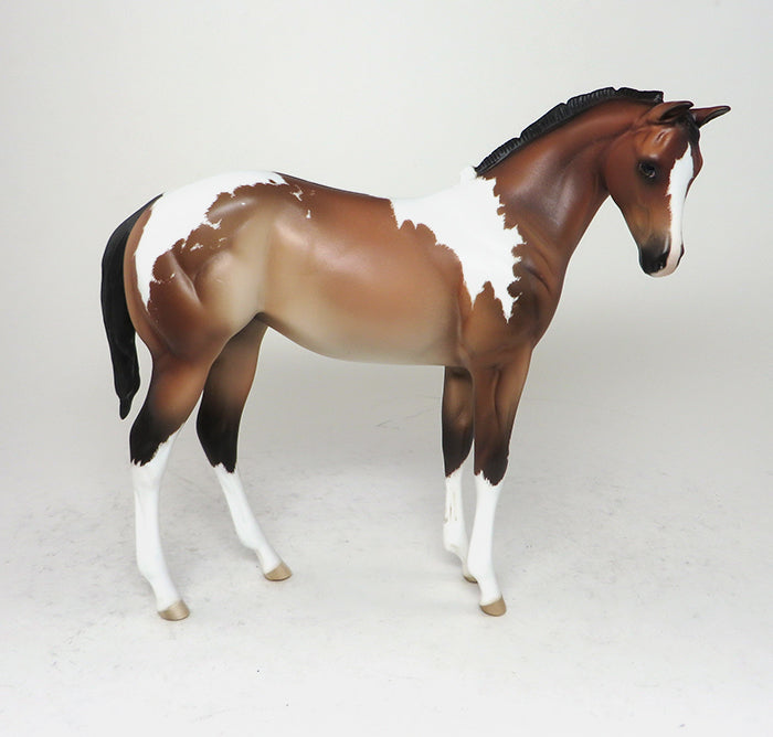 bay paint weanling model horses