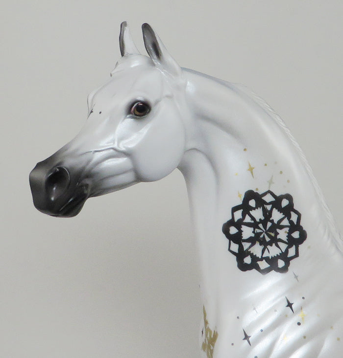 AURUM- OOAK -ARABIAN HOLIDAY DECORATOR MODEL HORSE 12/11