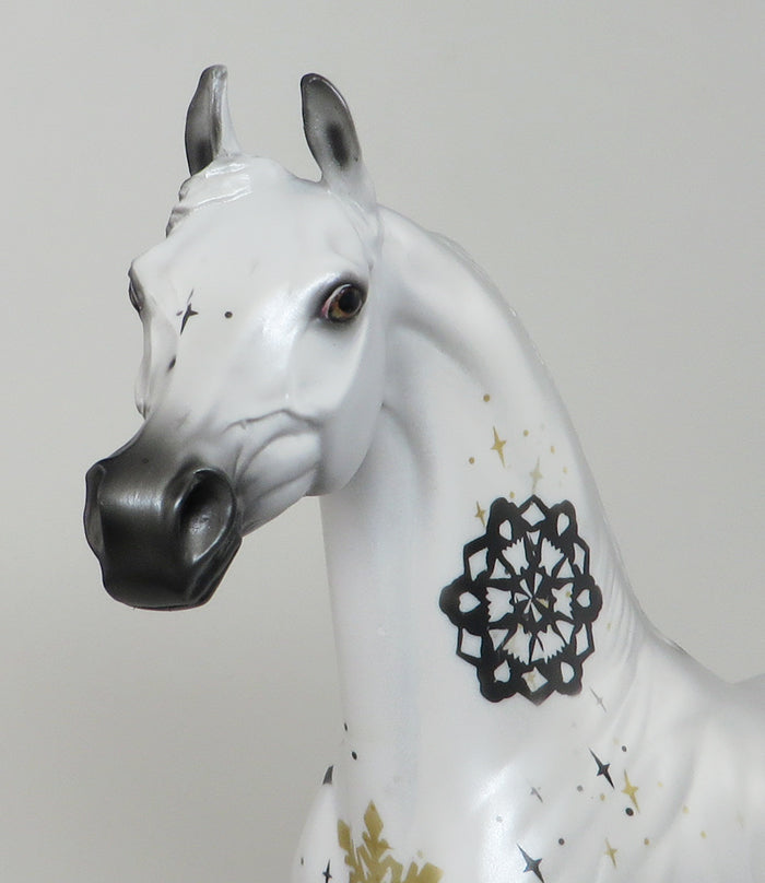 AURUM- OOAK -ARABIAN HOLIDAY DECORATOR MODEL HORSE 12/11