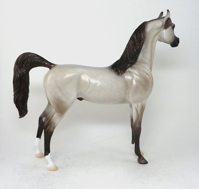 CHOCOLATE ROAN HORSE