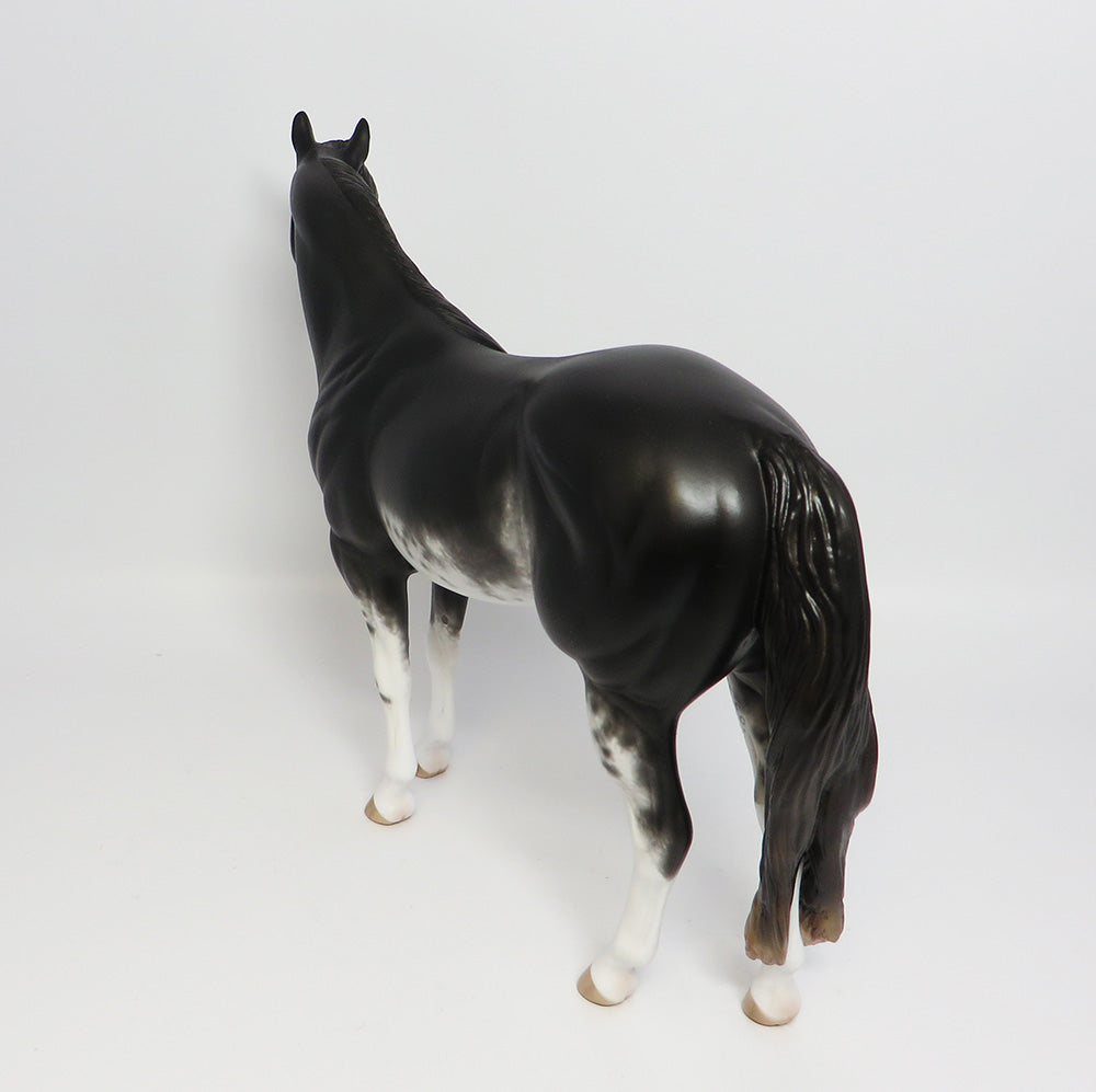MCGRAW~OOAK BLACK SABINO ISH MODEL HORSE BY SHERYL LEISURE 6/2/17