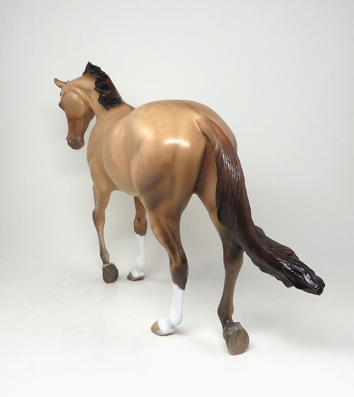 BFG - OOAK REVERSE DAPPLE CHAMPAGNE BUCKSKIN THOROUGHBRED MODEL HORSE - 1/29