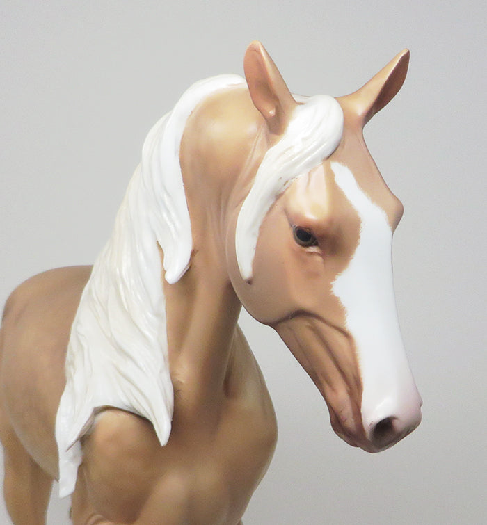 KINGSMAN - OOAK DAPPLED CHAMPAGNE PALOMINO TENNESSEE WALKER MODEL HORSE by SHERYL LEISURE - 1/29