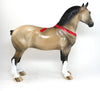 ELFIE-DECORATOR DRAFT HORSE~OOAK- MODEL HORSE 12/11
