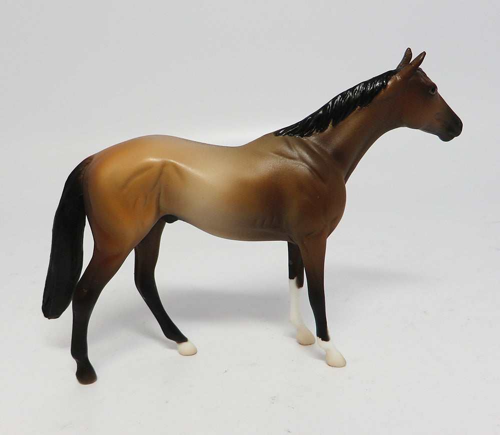 SNYDER~OOAK BROWN BAY THOROUGHBRED CHIPS MODEL HORSE 6/7/2017
