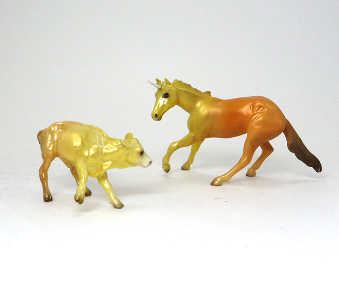 MODEL HORSE & CALF