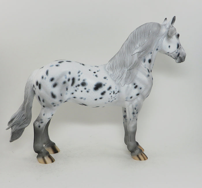 loud appaloosa standing drafter