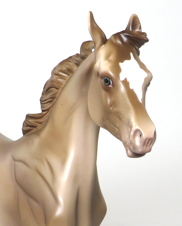 BUBBLES OF HAPPY - OOAK CHAMPAGNE YEARLING MODEL HORSE - 1/29