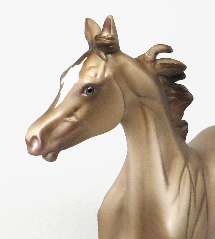 BUBBLES OF HAPPY - OOAK CHAMPAGNE YEARLING MODEL HORSE - 1/29