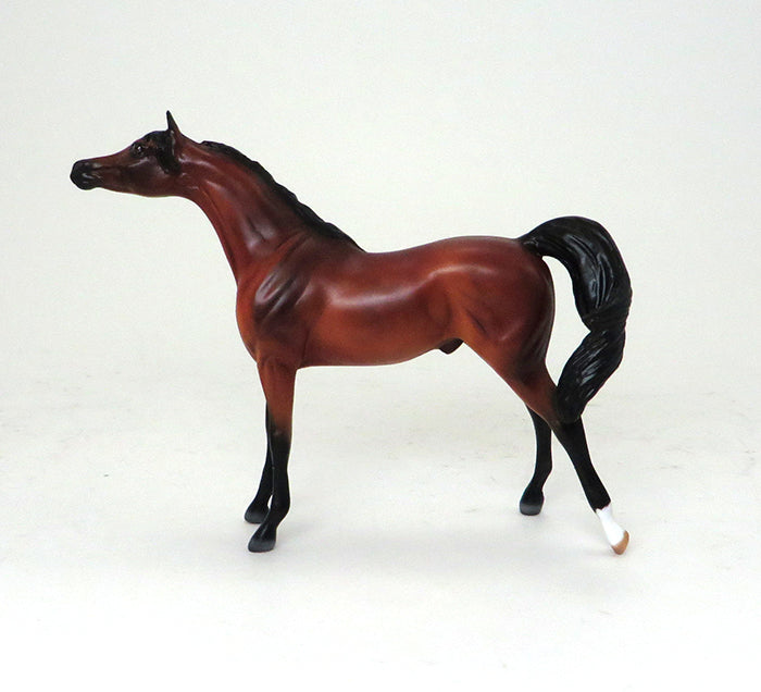 MODEL HORSE WITH DAPPLES 