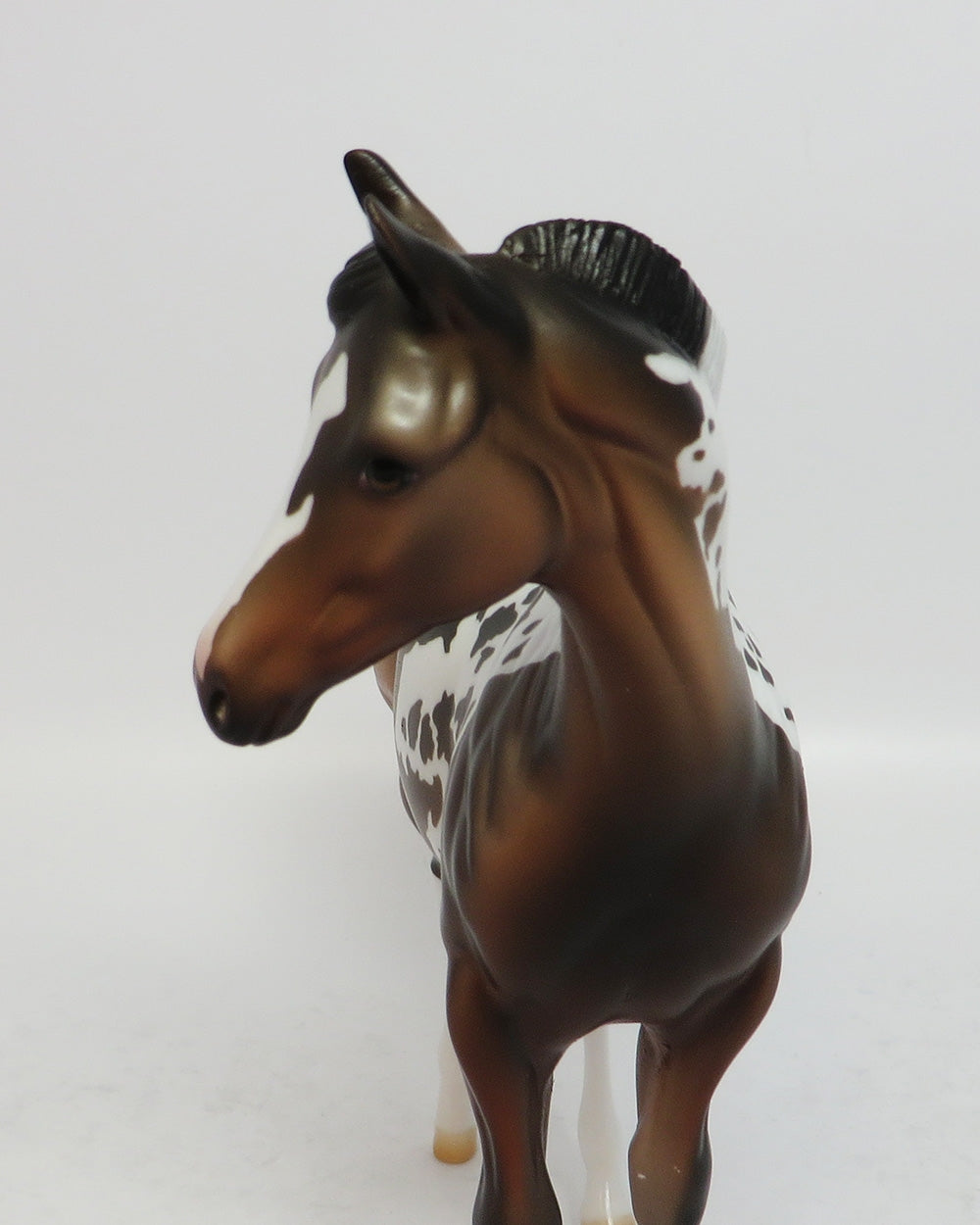 CHEETOS-LE-4 DARK BAY PAINT WEANLING MODEL HORSE 12-28-17