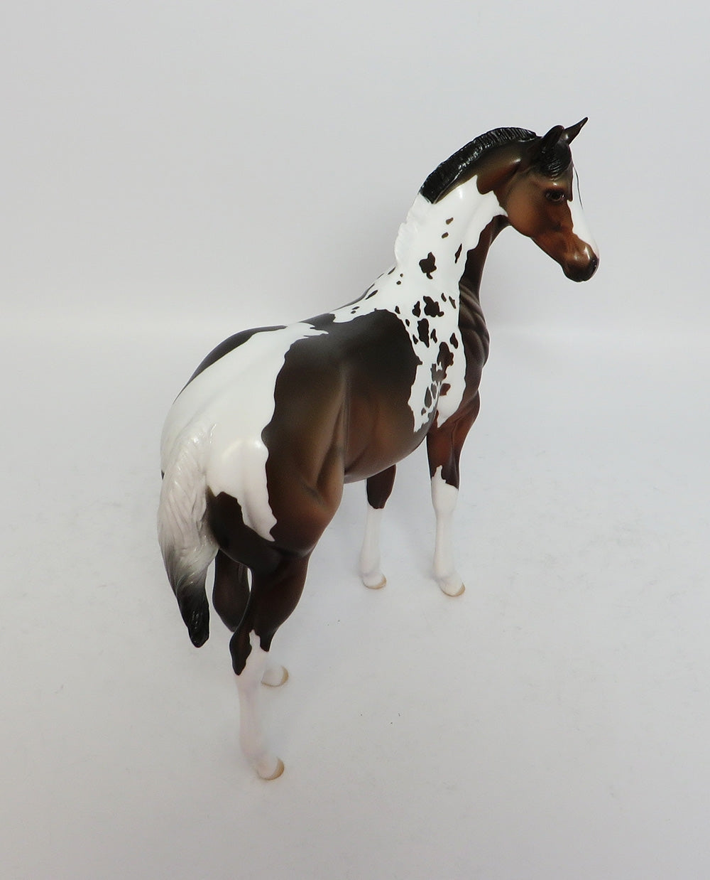 CHEETOS-LE-4 DARK BAY PAINT WEANLING MODEL HORSE 12-28-17