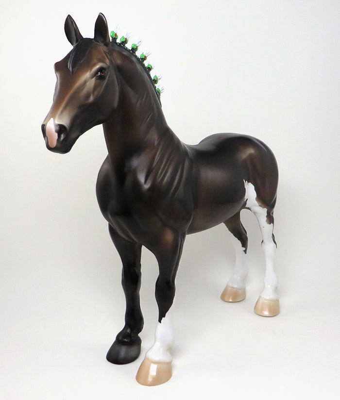 DRAFT MODEL HORSE