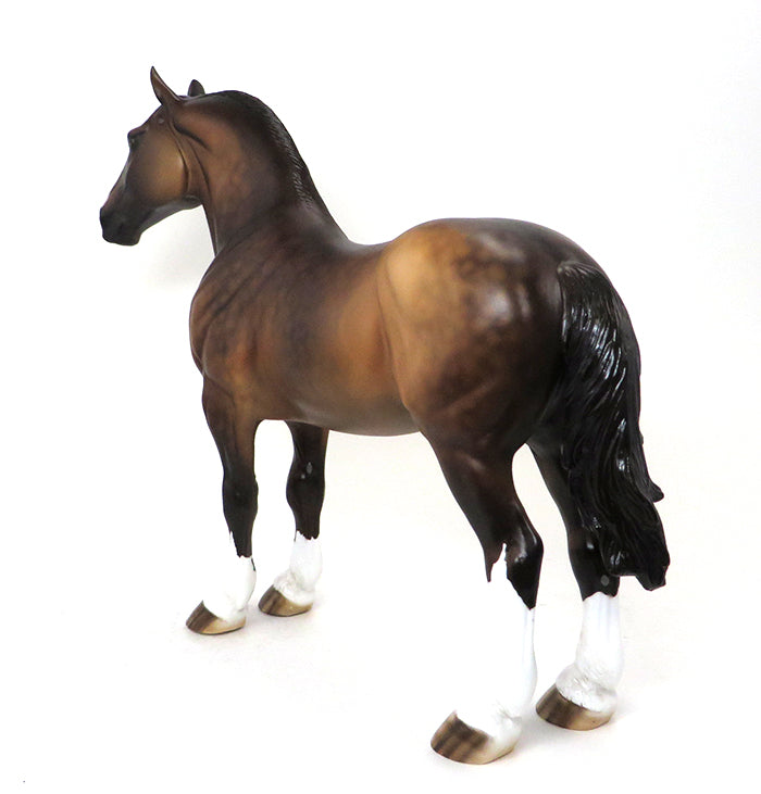 BROWN MODEL HORSE