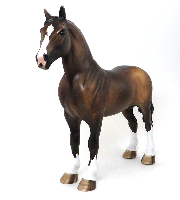 DAPPLE BROWN DRAFTER