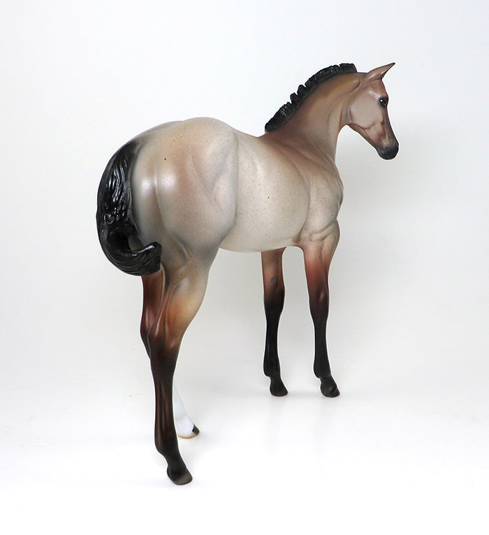 WONDERFUL TONIGHT~OOAK-BAY ROAN WEANLING~MODEL HORSE 12/15