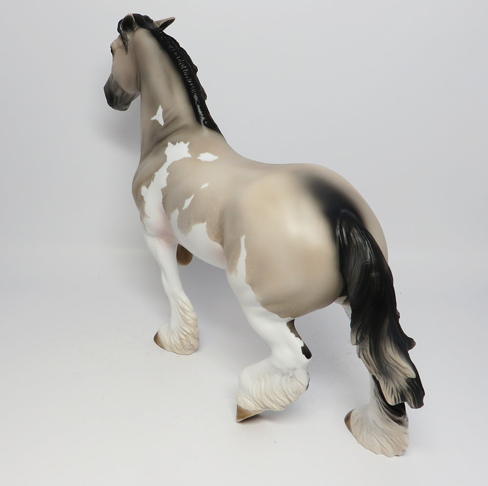 SCOTCHIE-OOAK DAPPLE GREY PINTO TROTTING DRAFTER MODEL HORSE 6/9/17